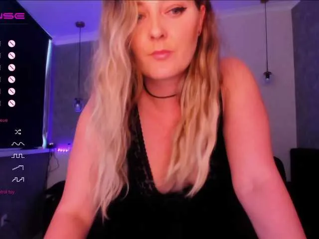 Live sex webcam photo for -JuliaSpace- #274553509