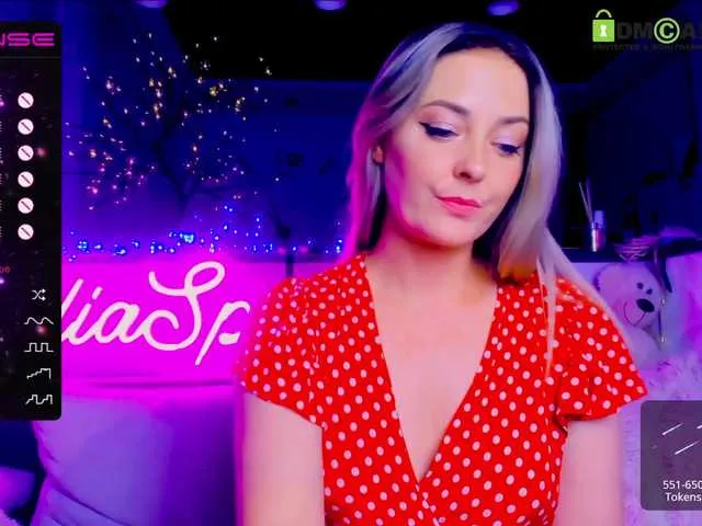 Live sex webcam photo for -JuliaSpace- #275600076