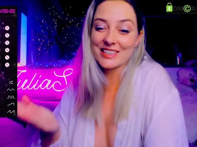 Live sex webcam photo for -JuliaSpace- #275608311