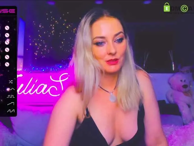 Live sex webcam photo for -JuliaSpace- #275723127