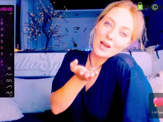 Live sex webcam photo for -JuliaSpace- #275971088