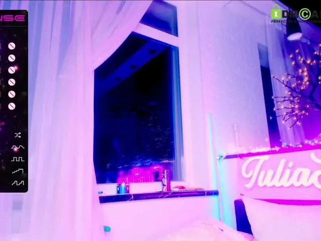 Live sex webcam photo for -JuliaSpace- #275992705