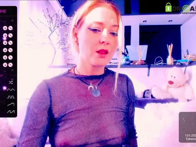 Live sex webcam photo for -JuliaSpace- #276391886