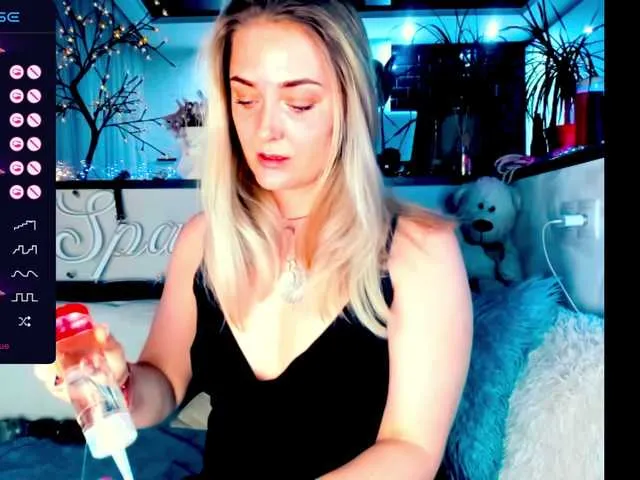 Live sex webcam photo for -JuliaSpace- #277485326