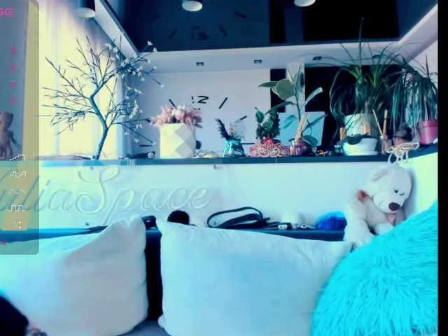 Live sex webcam photo for -JuliaSpace- #277977771