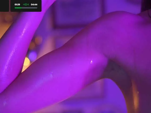 Live sex webcam photo for -KT23 #291770042
