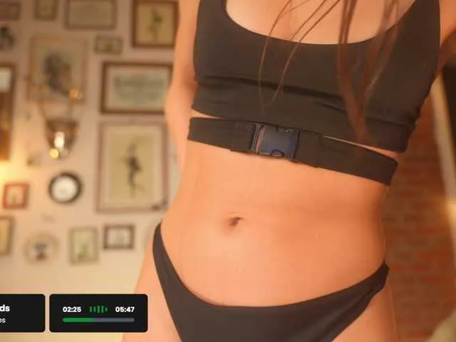 Live sex webcam photo for -KT23 #292225241