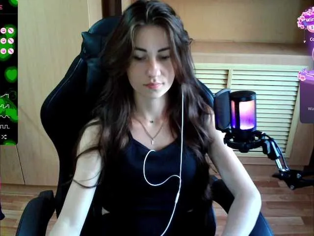 Live sex webcam photo for -Kara-mellka- #288693617