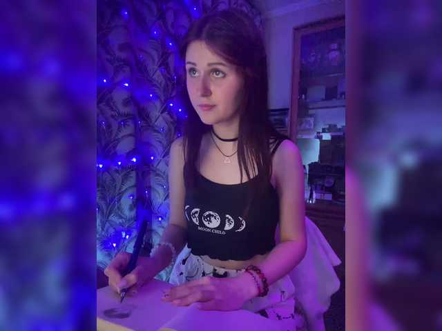 Live sex webcam photo for -Karina- #290767140