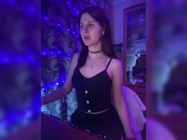 Live sex webcam photo for -Karina- #290774621