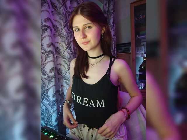 Live sex webcam photo for -Karina- #290856382