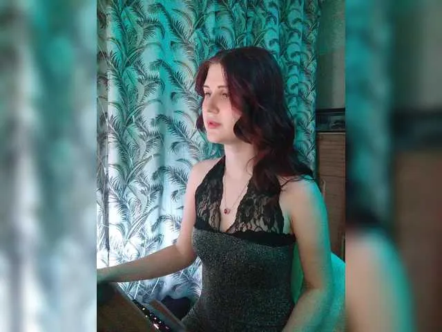 Live sex webcam photo for -Karina- #291682720