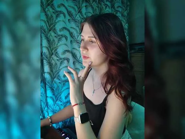 Live sex webcam photo for -Karina- #291735309