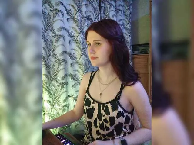 Live sex webcam photo for -Karina- #291792915