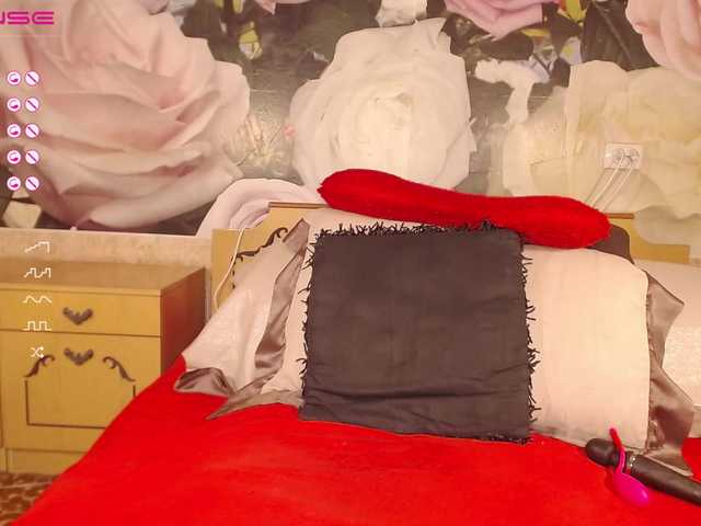 Live sex webcam photo for -Karolina555- #273538146