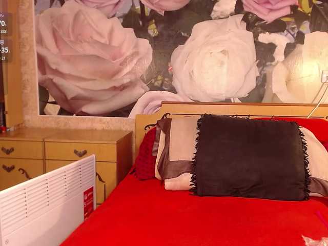 Live sex webcam photo for -Karolina555- #290368000