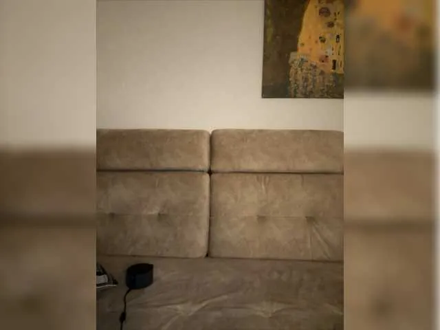 Live sex webcam photo for -Kiraaa- #277949507