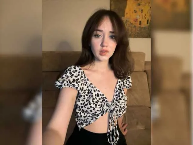 Live sex webcam photo for -Kiraaa- #277989718