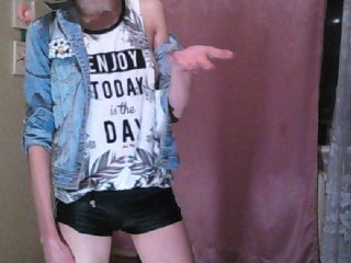 Live sex webcam photo for -KittY- #154156248