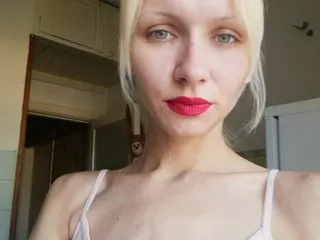 Live sex webcam photo for -KittY- #176904572