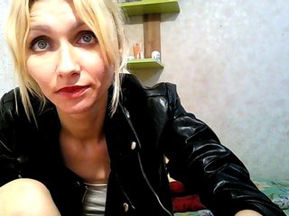 Live sex webcam photo for -KittY- #184037943