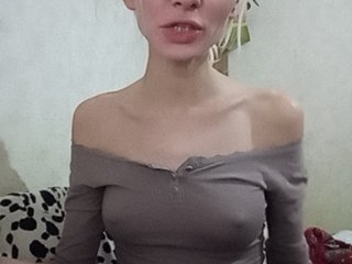 Live sex webcam photo for -KittY- #185241611