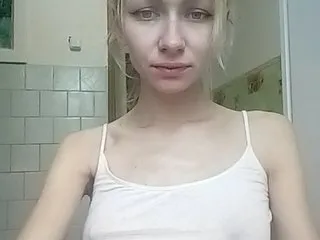 Live sex webcam photo for -KittY- #203721323