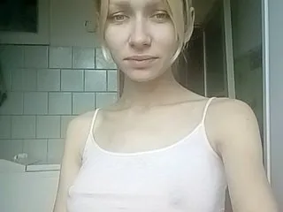 Live sex webcam photo for -KittY- #209475761