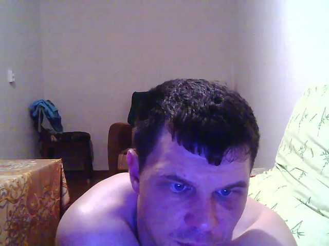 Live sex webcam photo for -Klub777- #274382412