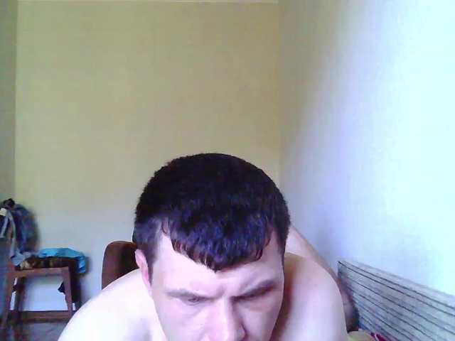 Live sex webcam photo for -Klub777- #274399364