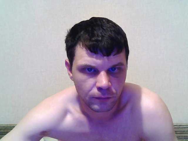 Live sex webcam photo for -Klub777- #274592981