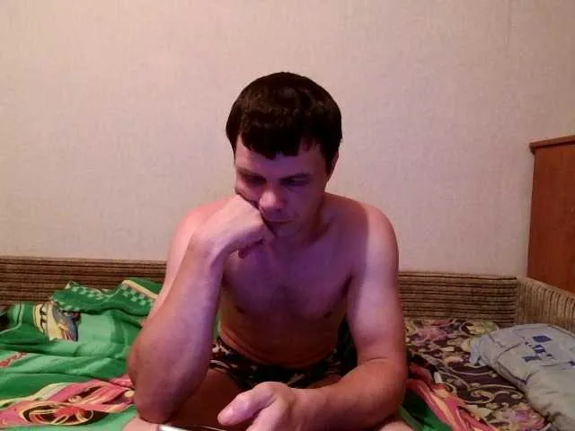 Live sex webcam photo for -Klub777- #275982822