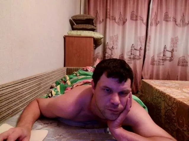 Live sex webcam photo for -Klub777- #276004385