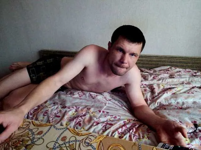 Live sex webcam photo for -Klub777- #291471154