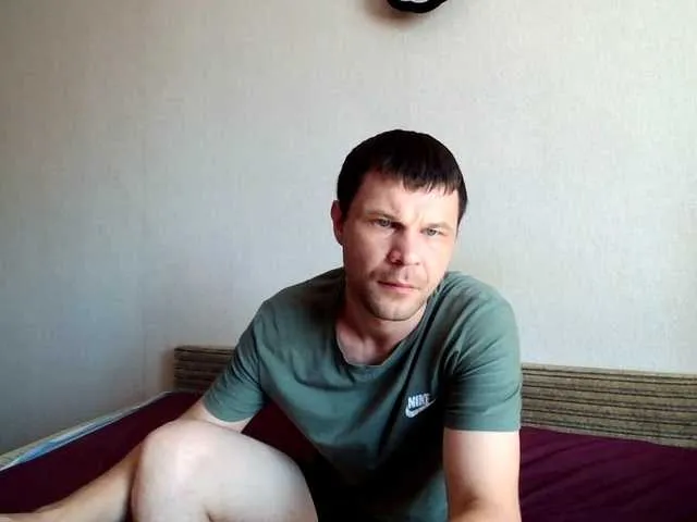 Live sex webcam photo for -Klub777- #291631669