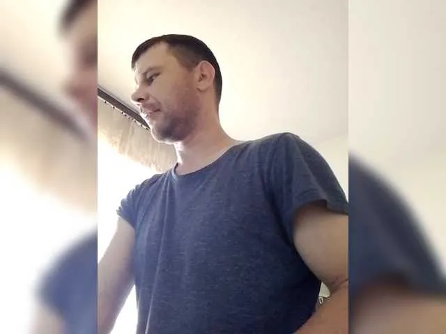 Live sex webcam photo for -Klub777- #292193779