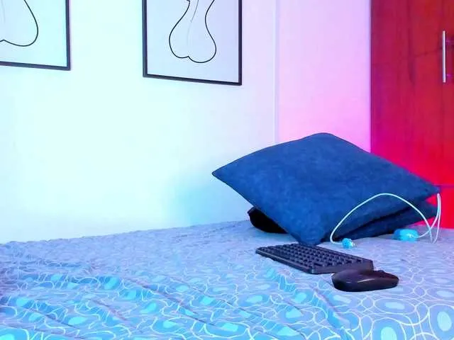 Live sex webcam photo for -Korin- #290416051