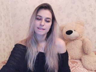 Live sex webcam photo for -LilyA- #128610312