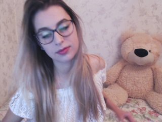 Live sex webcam photo for -LilyA- #128804494