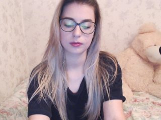 Live sex webcam photo for -LilyA- #128981093