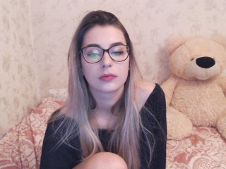 Live sex webcam photo for -LilyA- #129372468