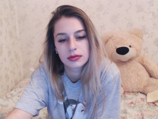 Live sex webcam photo for -LilyA- #130719248