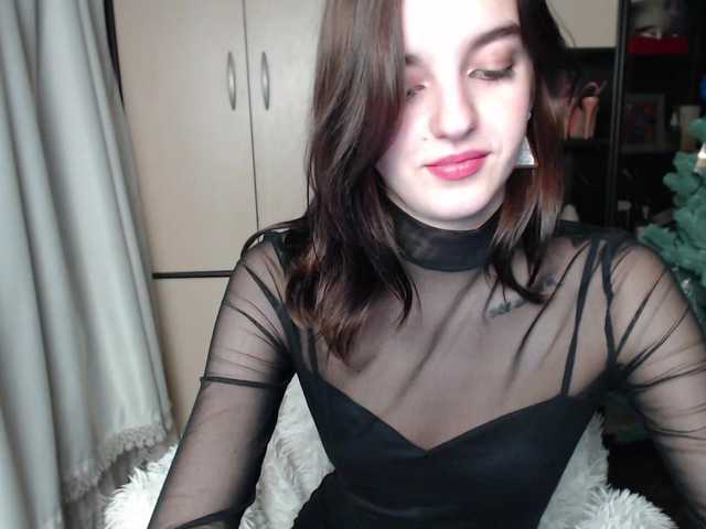 Live sex webcam photo for -LadyLUCK- #272112948