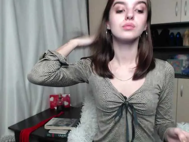 Live sex webcam photo for -LadyLUCK- #272735883