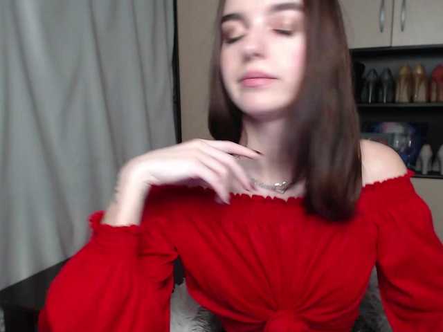 Live sex webcam photo for -LadyLUCK- #272878498