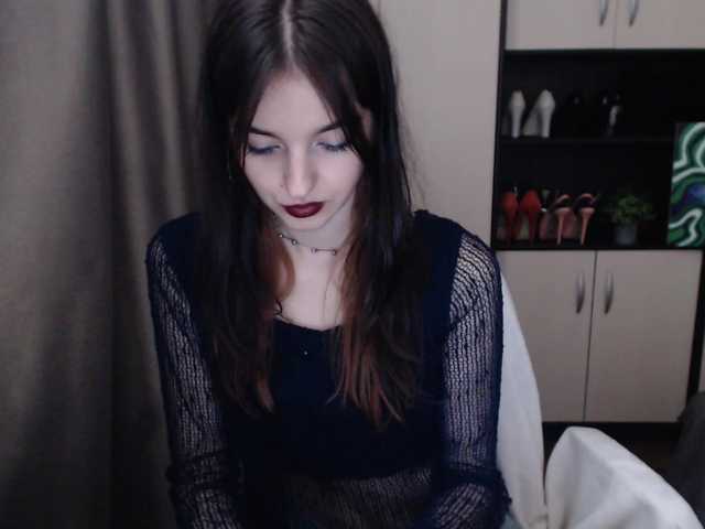 Live sex webcam photo for -LadyLUCK- #275499491