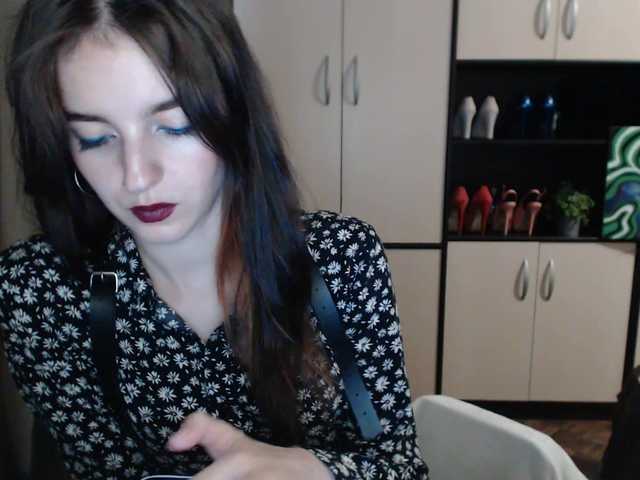 Live sex webcam photo for -LadyLUCK- #275627416