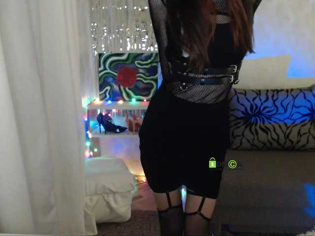 Live sex webcam photo for -LadyLUCK- #277195994