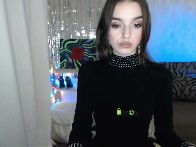 Live sex webcam photo for -LadyLUCK- #277307756