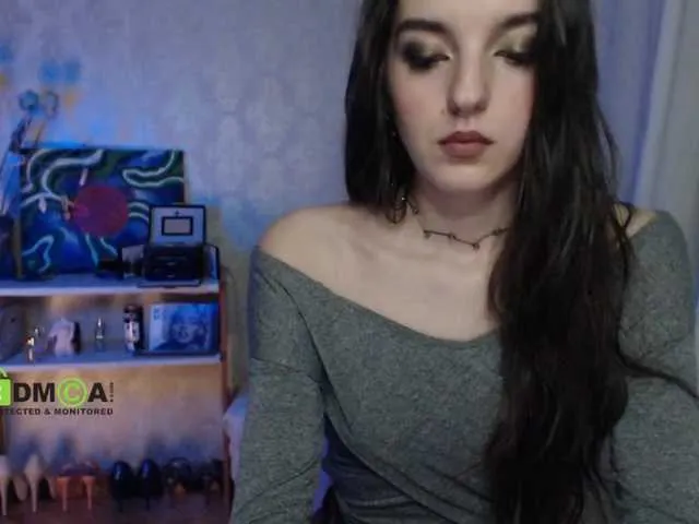 Live sex webcam photo for -LadyLUCK- #290921712